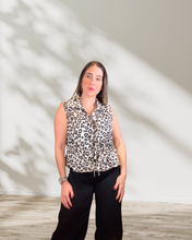 Load image into Gallery viewer, Top Animal Print