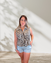 Load image into Gallery viewer, Top Animal Print